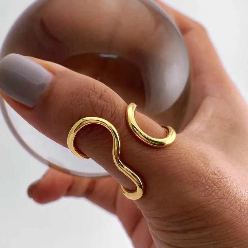 Wavy Ring