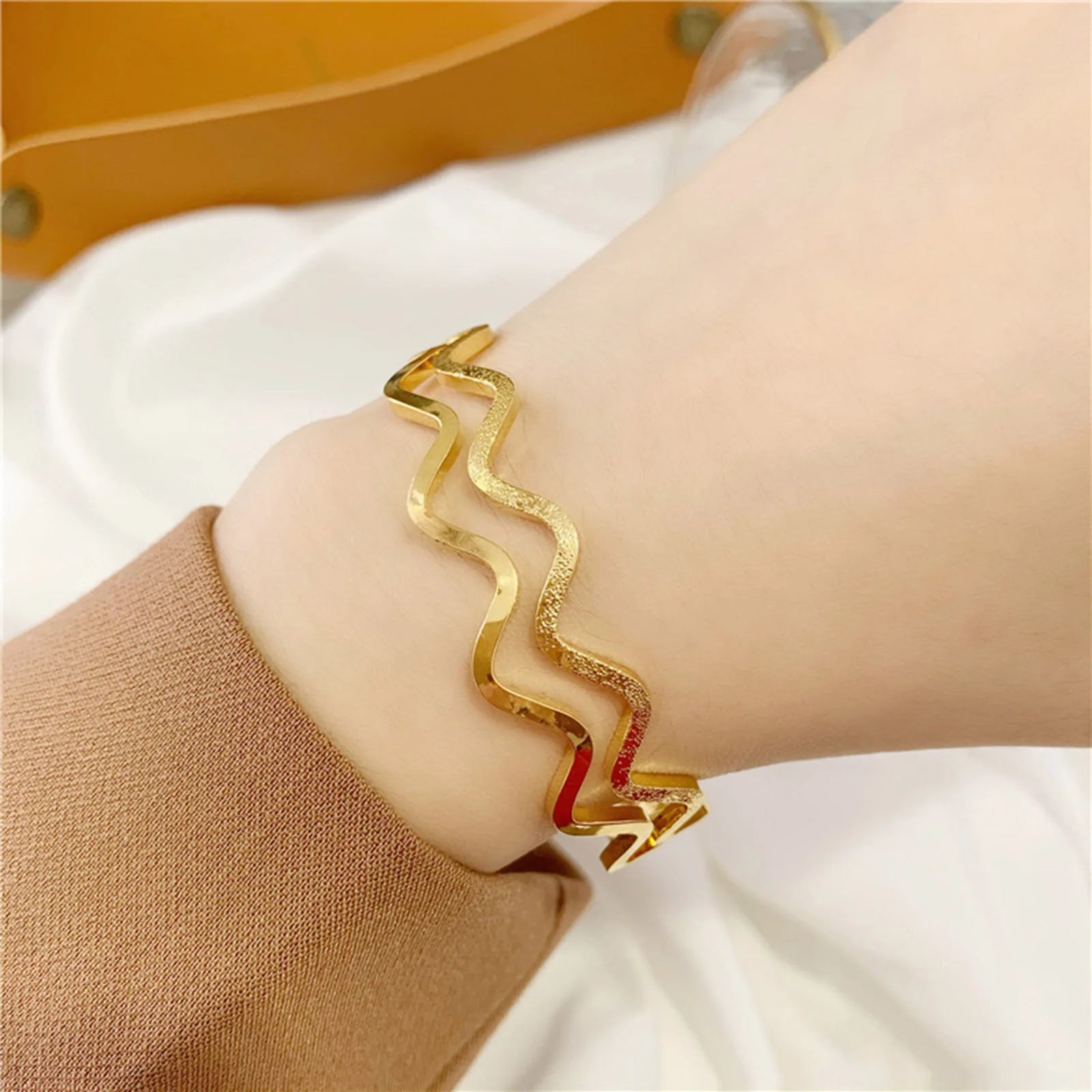 Tide Wave Bracelet