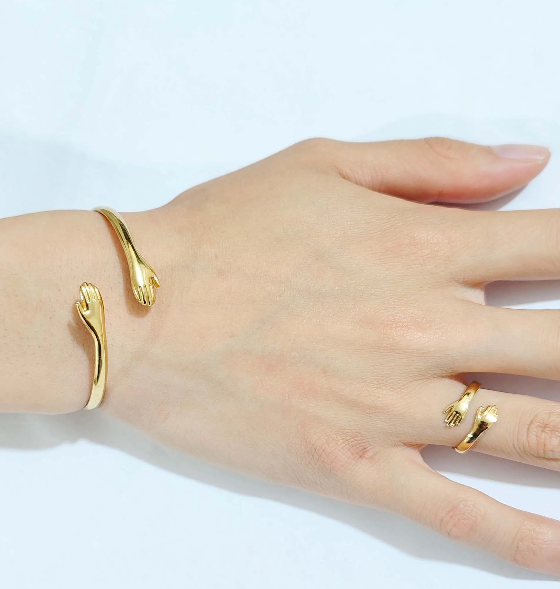 Hug Bangle and Ring Set