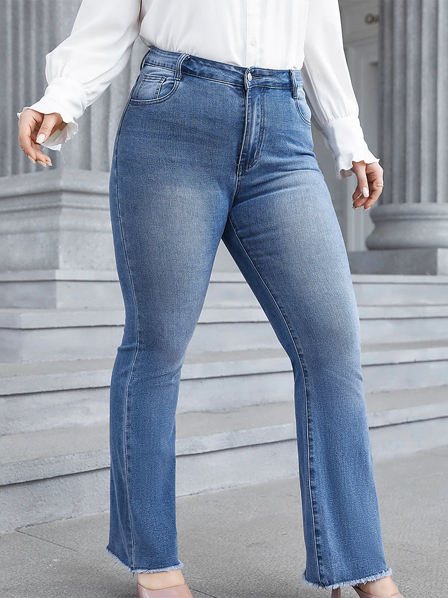 Plus Size Flared Jeans