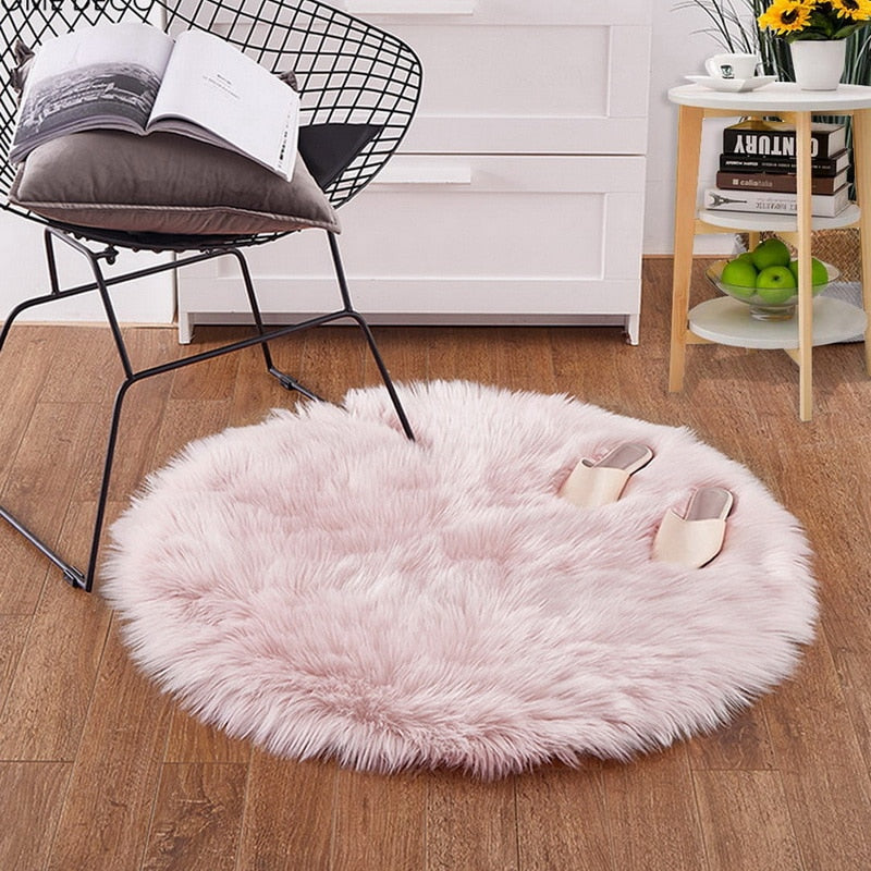 Round Sheepskin Rug (4 Colors)