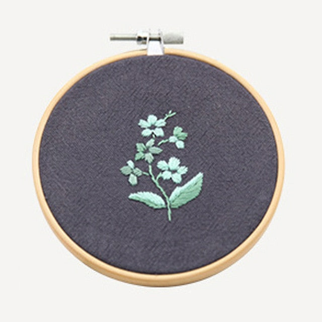 Floral Embroidery Starter Kit (15 Designs)